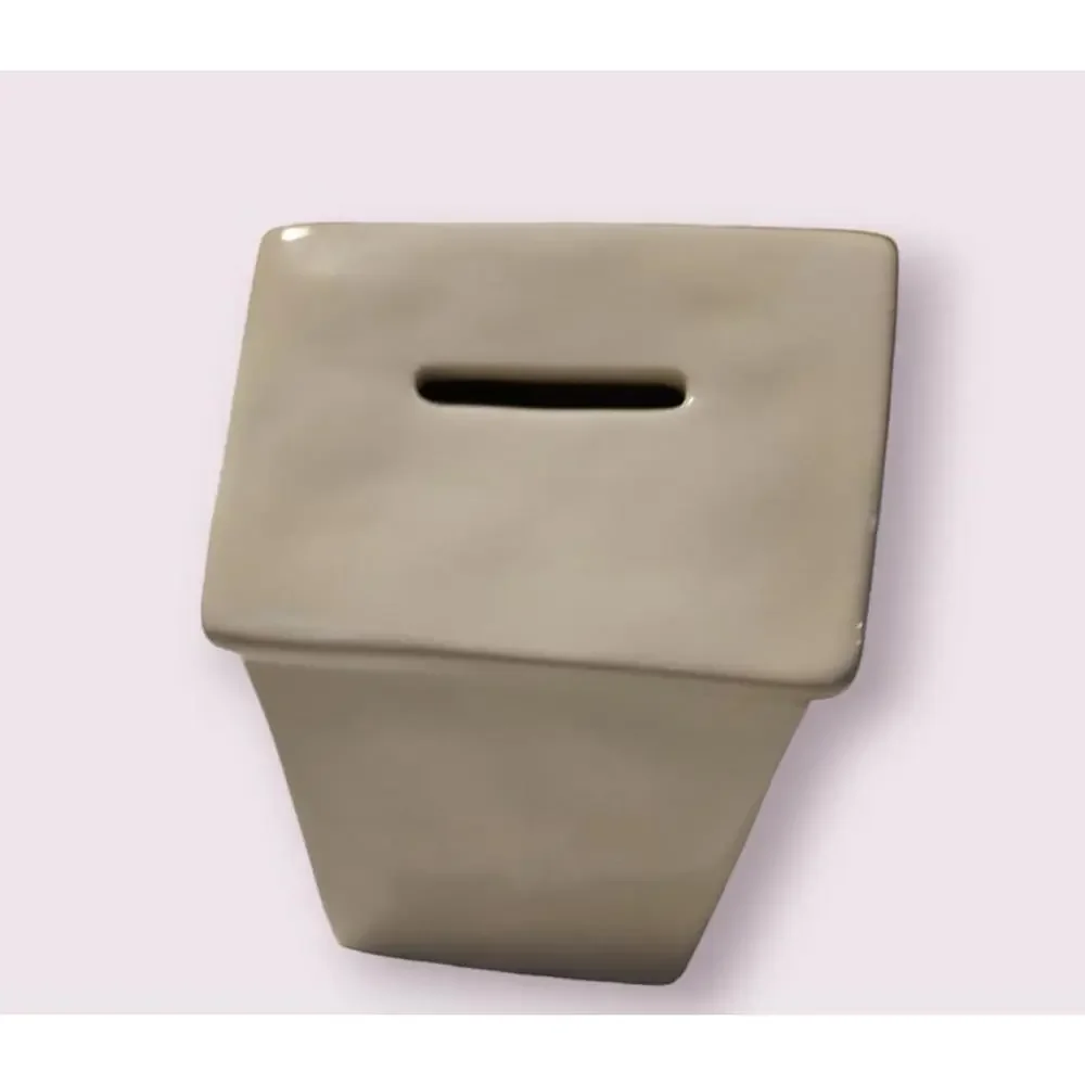 Rae Dunn Artisan Collection Honey Moon Fund Ceramic House Bank | NEW IN BOX